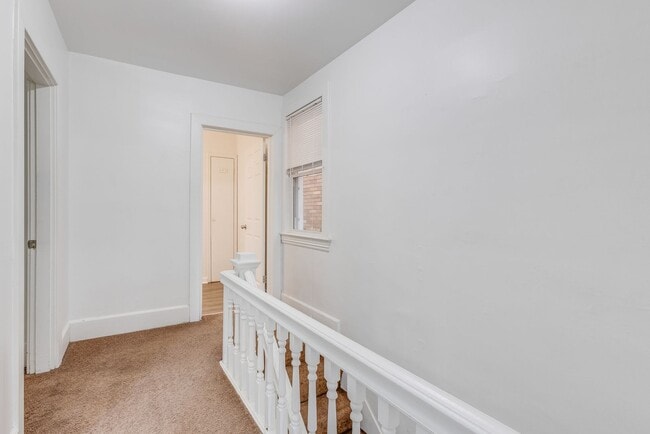 Building Photo - Available August  2026 - Beautiful 2.5 Bedroom, 1 Bath Home in Mt. Washington Area!