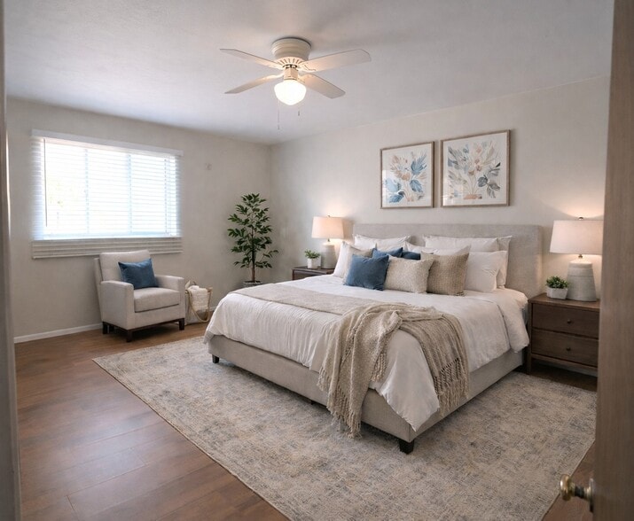 master bedroom - 1023 W 18th St