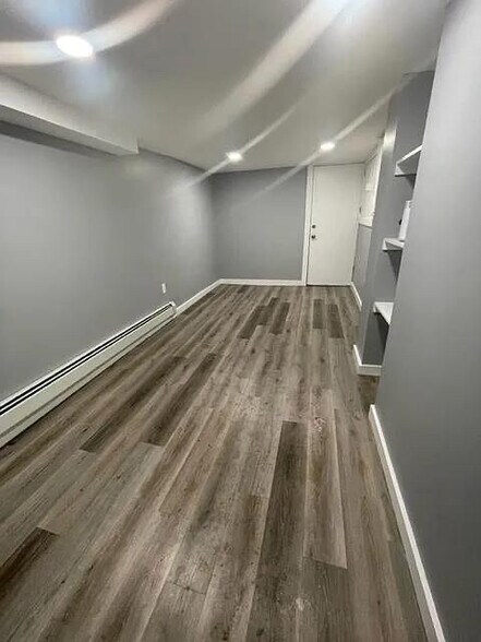 Building Photo - 473 Bergen Ave