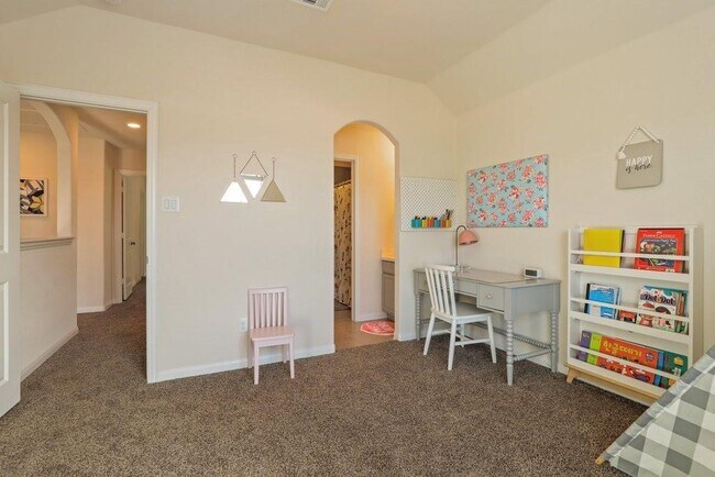 Building Photo - 4027 Flowstone Ln