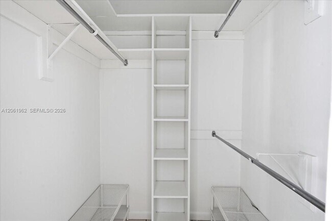 Building Photo - 12365 SW 60th Ct
