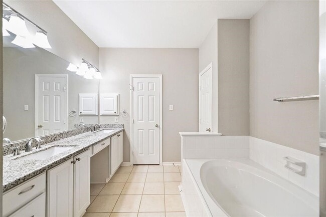 Building Photo - 151 E Greenhill Terrace Pl