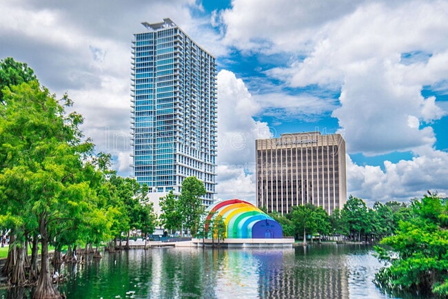 Building Photo - 150 E Robinson St