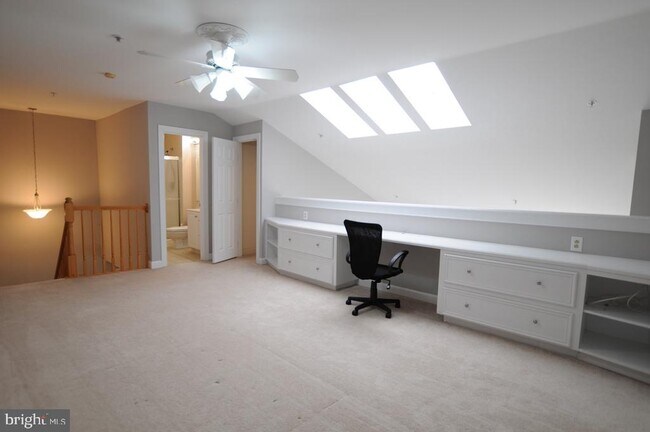 Building Photo - 12205 Fairfield House Dr