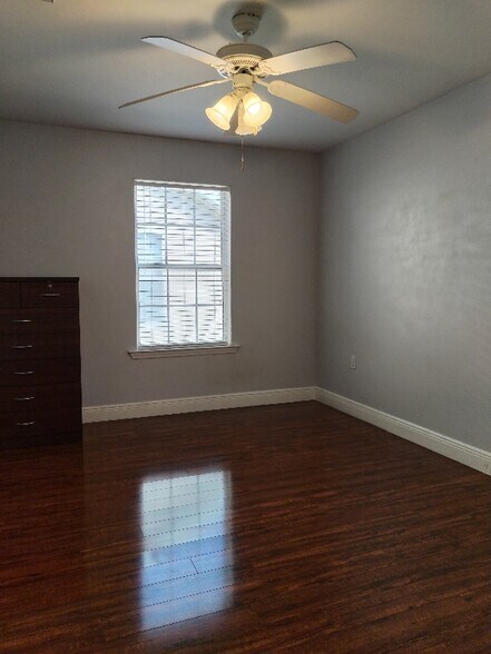 Building Photo - 3249 Sawtooth Dr
