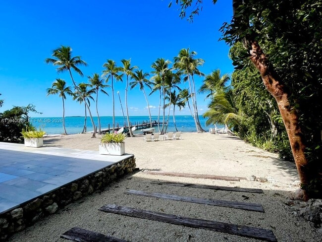 Building Photo - 96180 Overseas Hwy