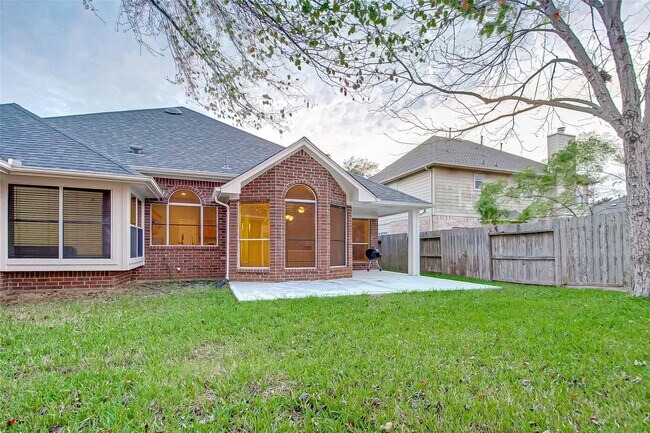 Building Photo - 4611 Summer Lakes