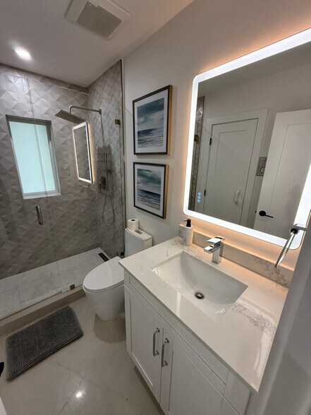 Building Photo - 407 Hendricks Isle