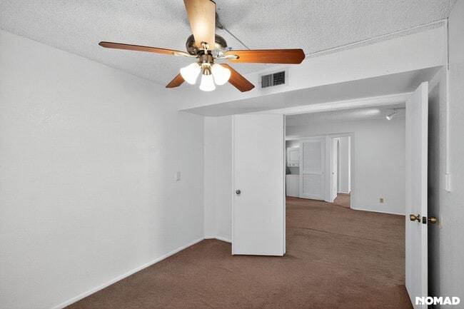 Building Photo - 1905 E University Dr