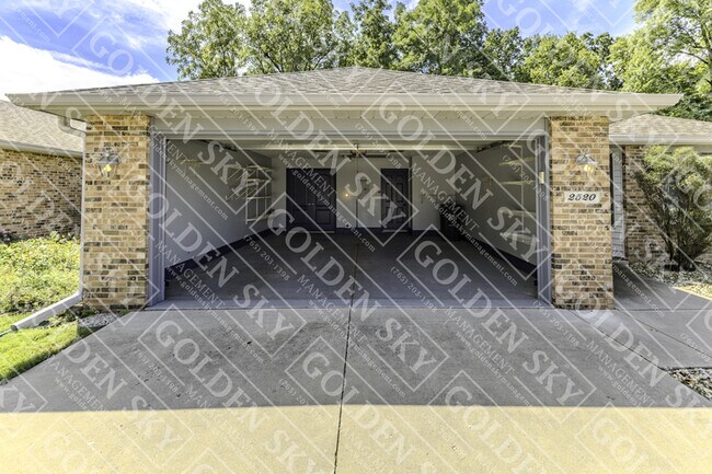 Building Photo - 2520 N Morrison Rd