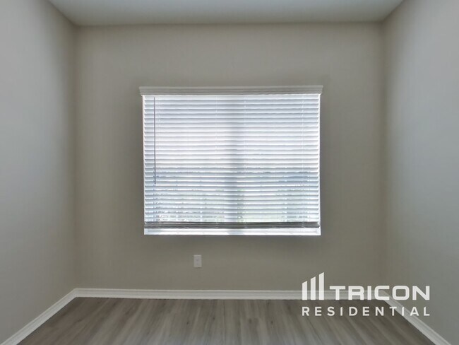 Building Photo - 4002 Stanley Park