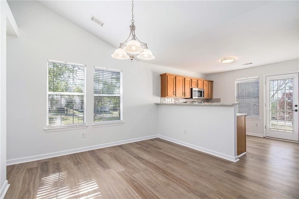 Building Photo - 430 Fairlawn Dr