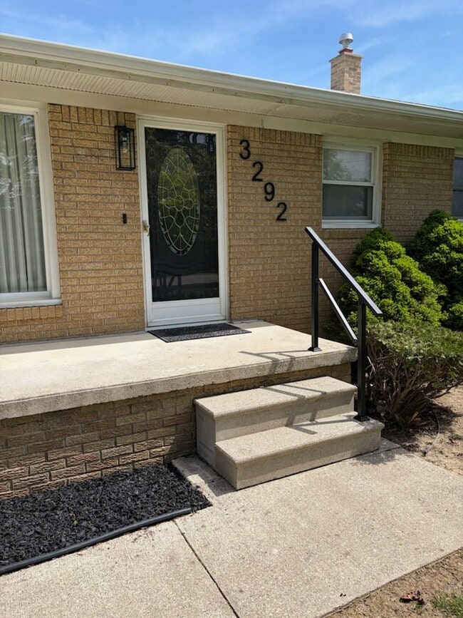 Building Photo - 3 bedroom in Grand Blanc Twp.