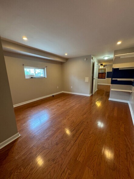 Building Photo - 2101 66th Ave