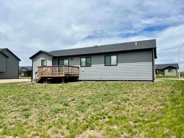 Building Photo - 557 Antietam Dr