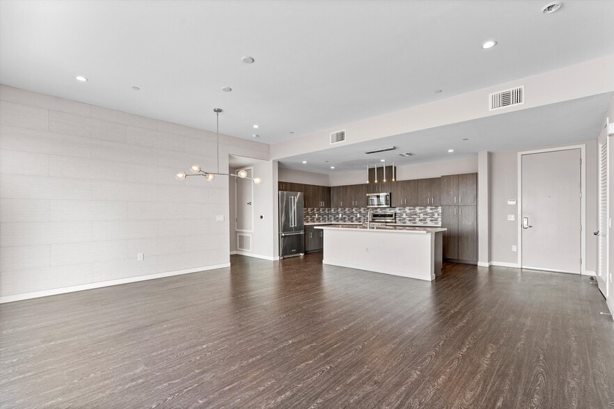 Building Photo - 4140 Glencoe Ave