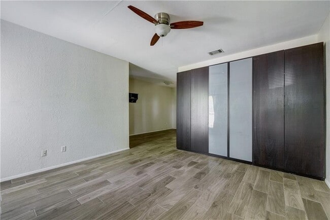 Building Photo - 4406 Avenue A