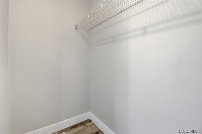 Building Photo - 8520 N Elkcam Blvd