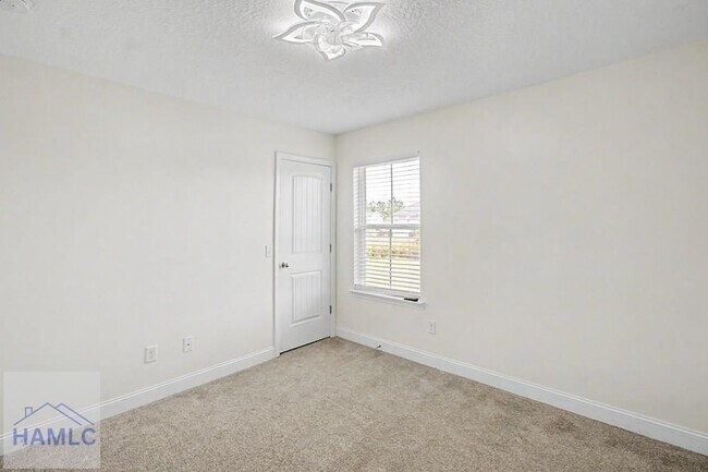 Building Photo - 206 Farnsworth Trl