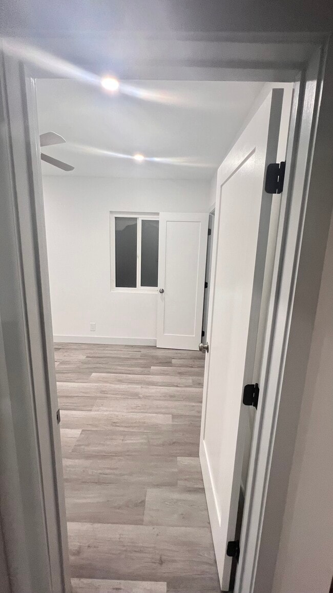 Building Photo - 14008 Filmore St