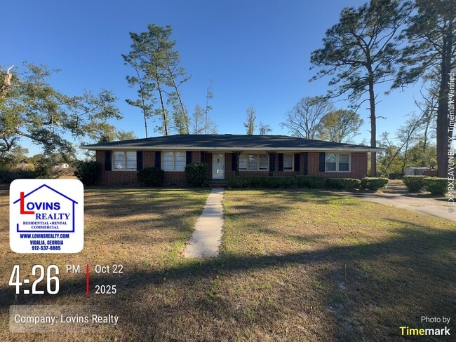 Primary Photo - 107 Oak Ave