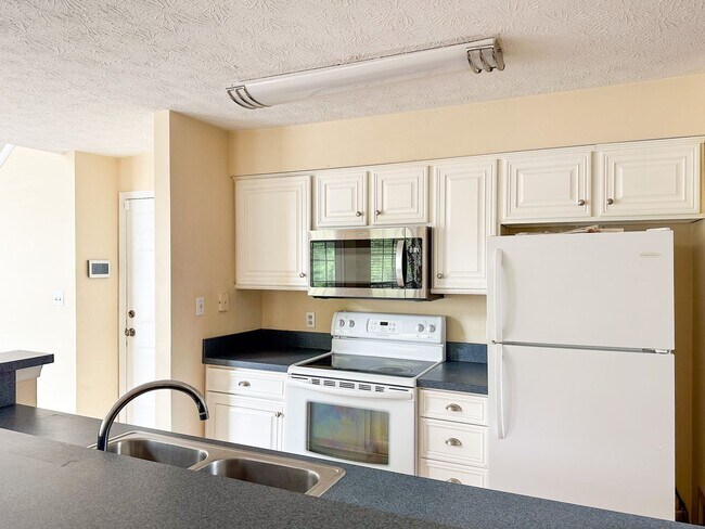 Building Photo - 742 Brookside Drive  #201 Newport News