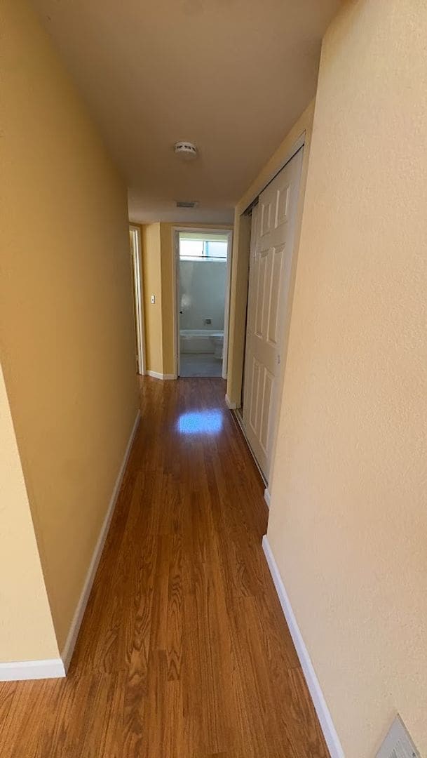 Building Photo - 649 Daffodil Dr