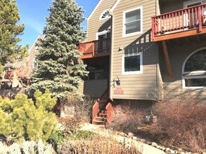 Building Photo - Three Bedroom in the heart of Boulder!