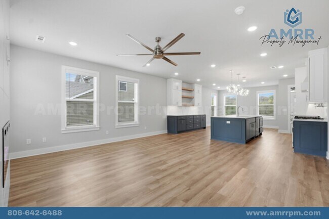 Building Photo - 1124 Bunker Dr