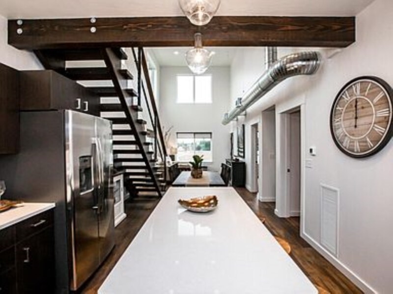 Building Photo - 264 Blackberry Loop