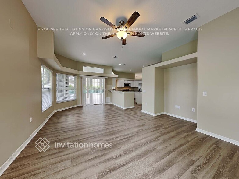 Building Photo - 874 Shoshone Ln