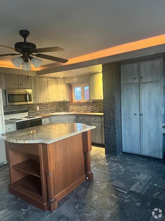 Building Photo - 3 Bedroom 3 bathroom home in Leola
