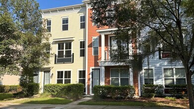 Building Photo - 1592 Bluewater Way