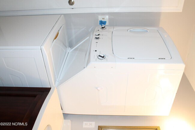 Building Photo - 1136 S McNeill St