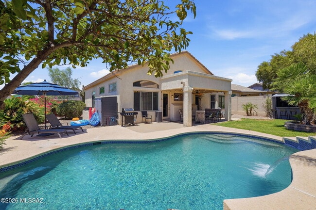 Building Photo - 12884 N Pioneer Way