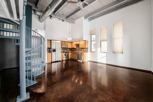 Building Photo - 110 N 3rd St