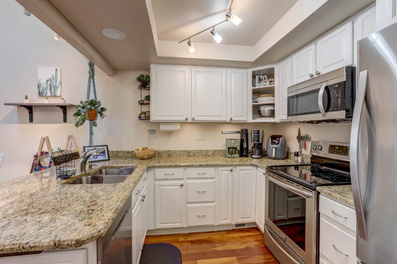 Building Photo - 2685 S Dayton Way