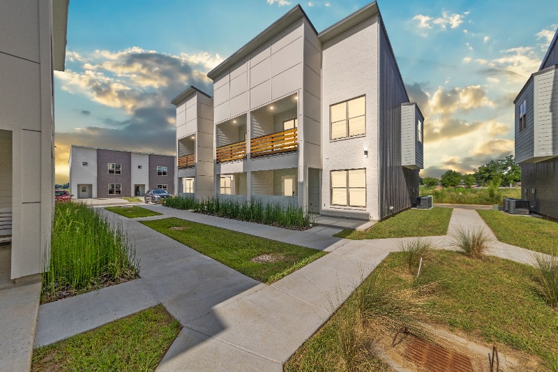 Building Photo - 213 Canvasback Dr