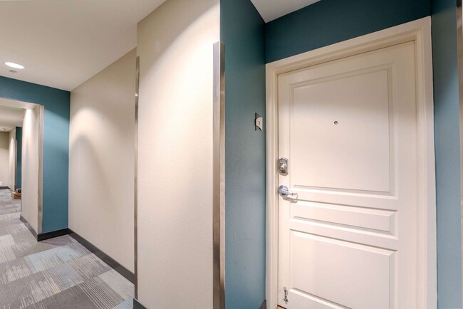 Building Photo - San Diego- Downtown- La Vita – Little Italy Condo- Split Level Style Move-In Special