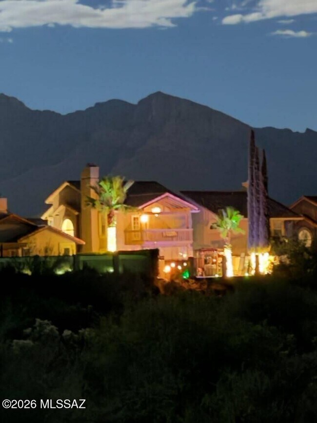 Building Photo - 11531 N Eagle Peak Dr