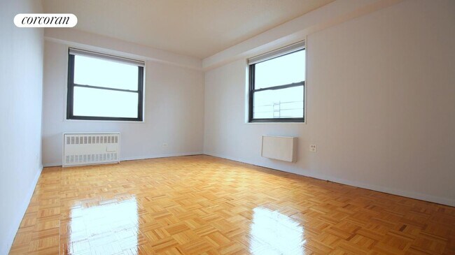 Building Photo - 401 2nd Ave