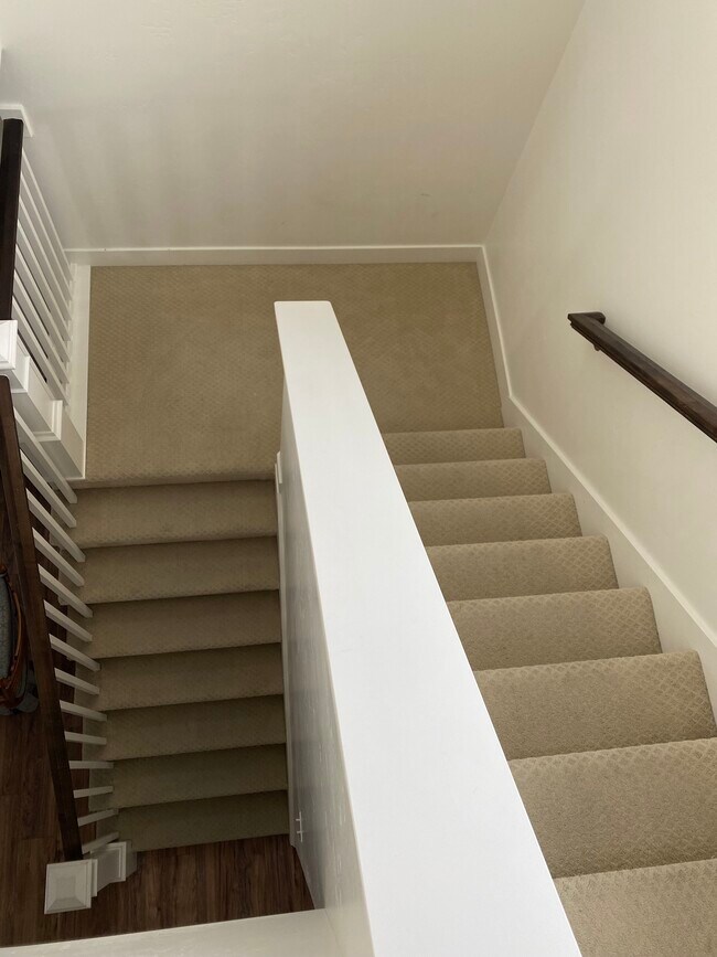 Building Photo - 238 E 370 N