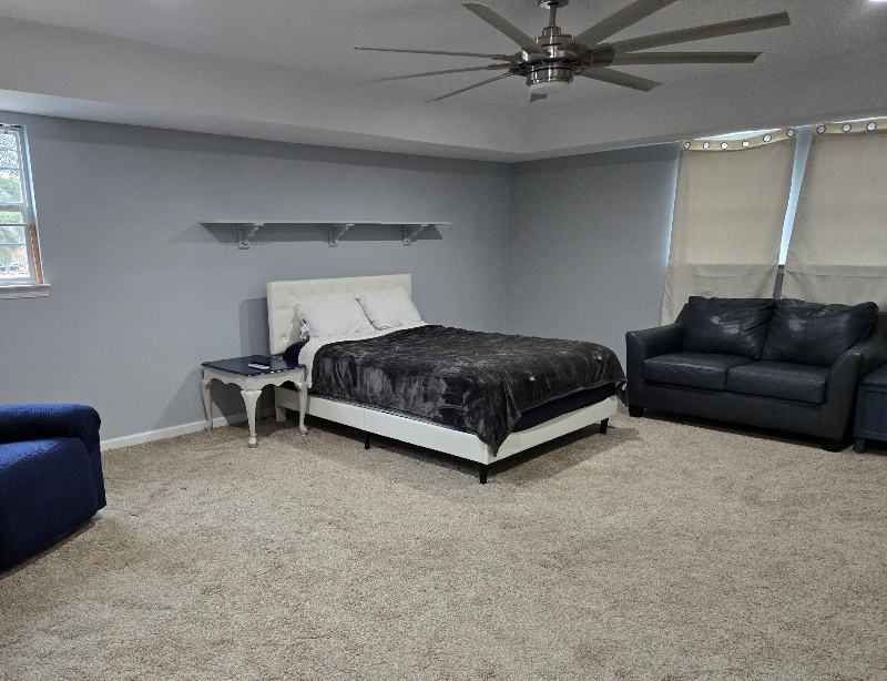 Building Photo - 3329 Macdonald Rd