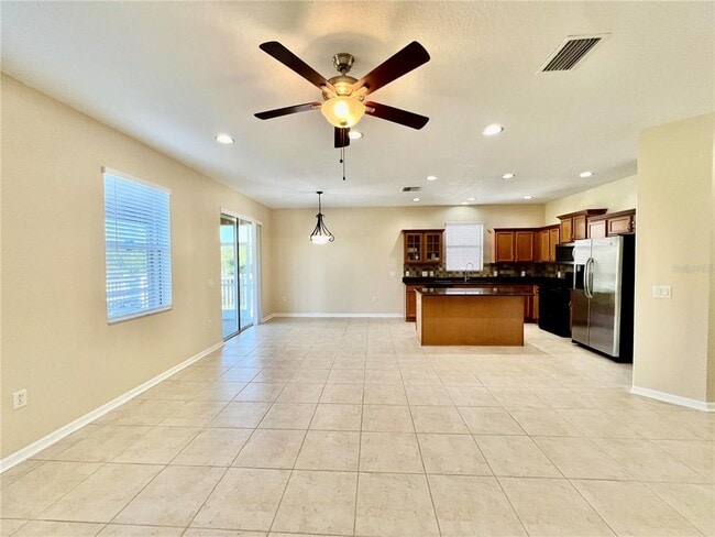 Building Photo - 9606 Oak Glade Ave