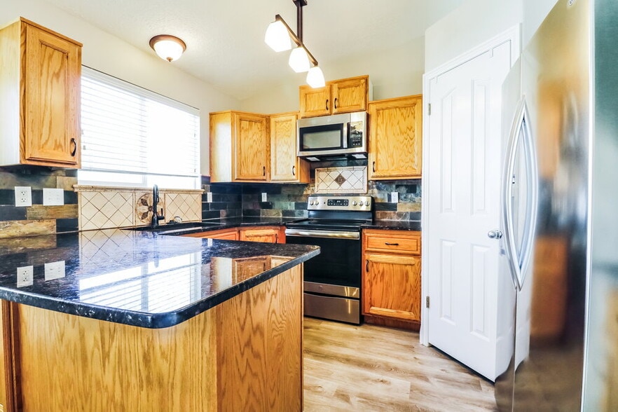 Building Photo - 3758 W 4525 S