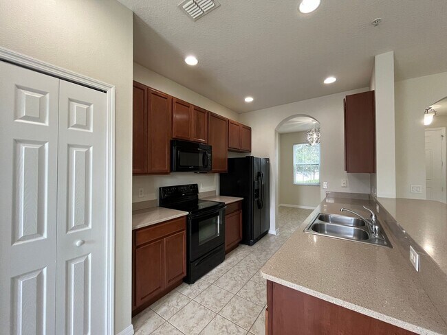 Building Photo - 3/2 Townhome at Water's Edge in Lake Nona