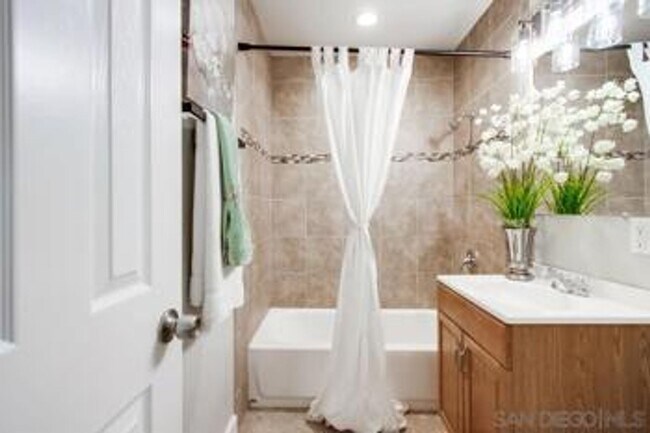 Building Photo - 3BR 2BA house for rent in prime Clairemont  location