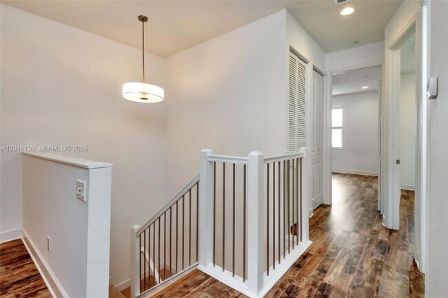 Building Photo - 22954 Clear Echo Dr