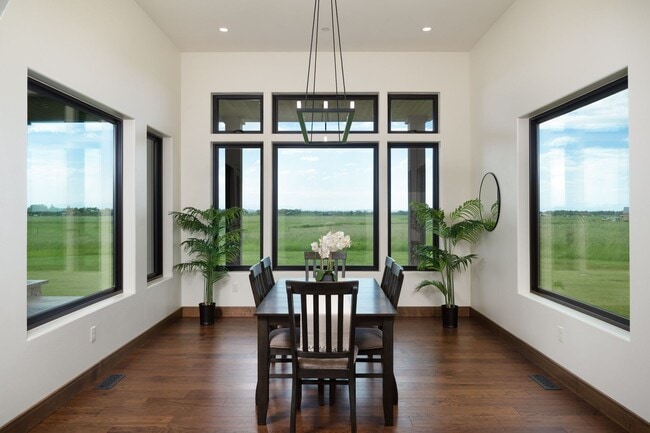 Building Photo - One of a Kind Custom Built Home for Rent in Gallatin Valley!