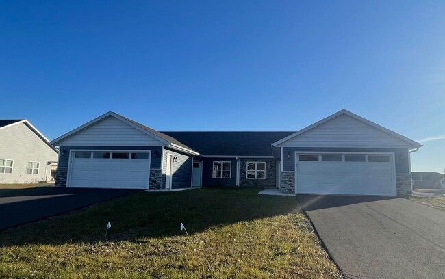 Primary Photo - 1005 Morning Star Ln